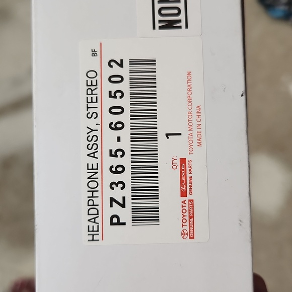 NIB Infrared Headphones - Picture 8 of 8